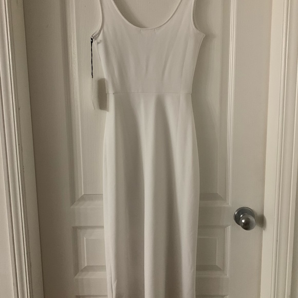 Leith scoop neck midi dress with slit. - Picture 5 of 5